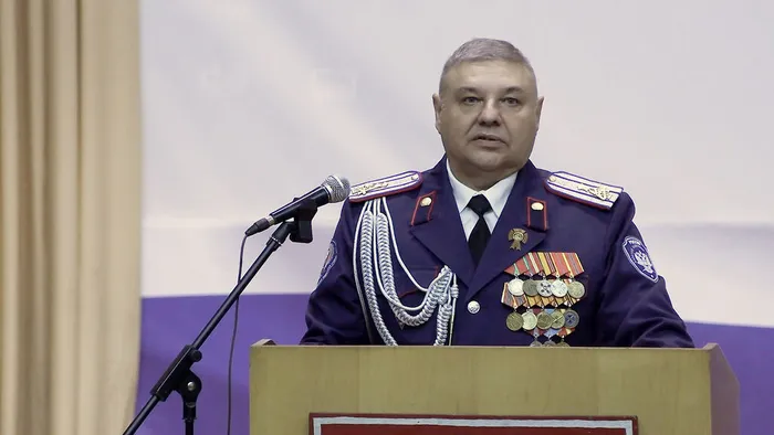 1.00_32_05_30.Still016