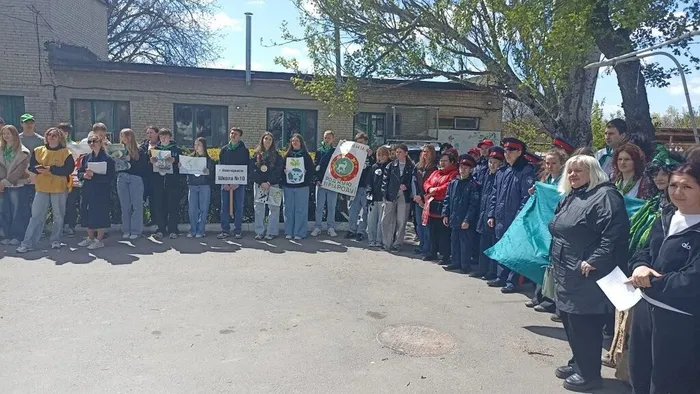 54d78605-5b4c-40e0-b72c-28581db49100